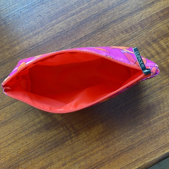 CLINIQUE Chubby Stick Cosmetic Bag - Picture 7 of 7